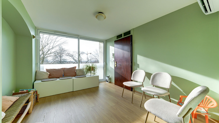 Ma-Cabane - Location Local commercial BRON, 9 m²