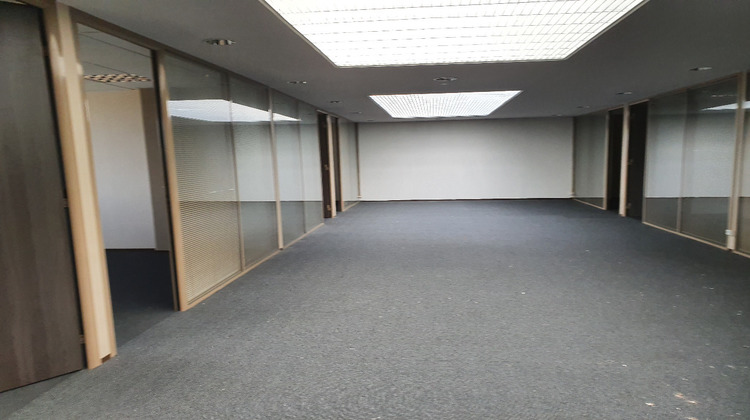 Ma-Cabane - Location Local commercial BRUGES, 220 m²