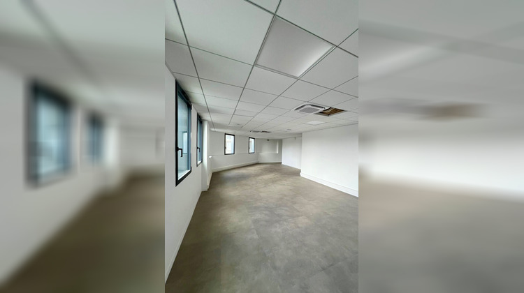 Ma-Cabane - Location Local commercial BRUGES, 80 m²