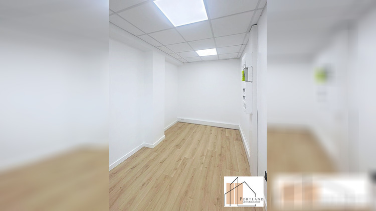 Ma-Cabane - Location Local commercial BRY-SUR-MARNE, 66 m²
