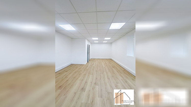 Ma-Cabane - Location Local commercial BRY-SUR-MARNE, 66 m²