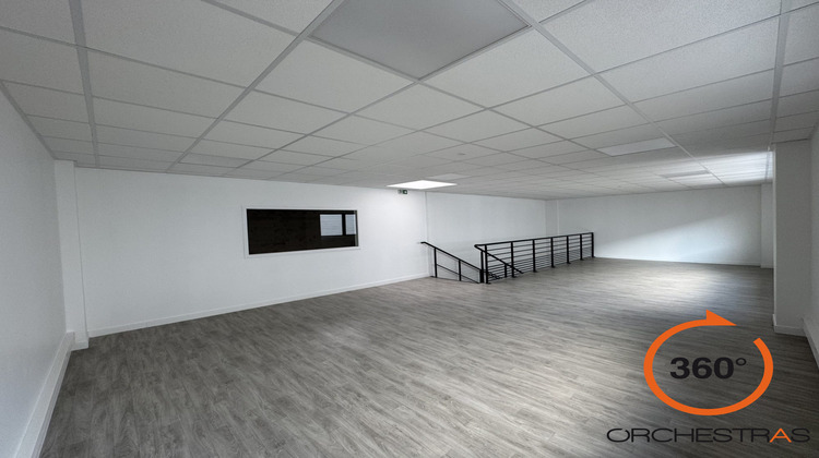 Ma-Cabane - Location Local commercial Bussy-Saint-Georges, 229 m²