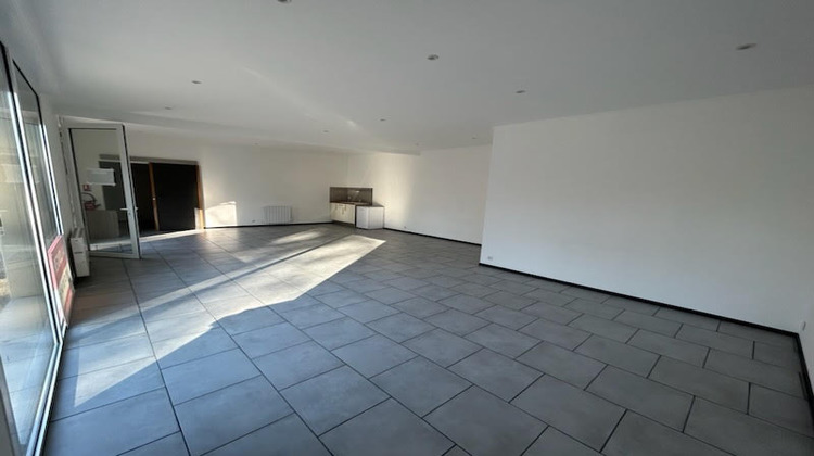 Ma-Cabane - Location Local commercial CADAUJAC, 60 m²