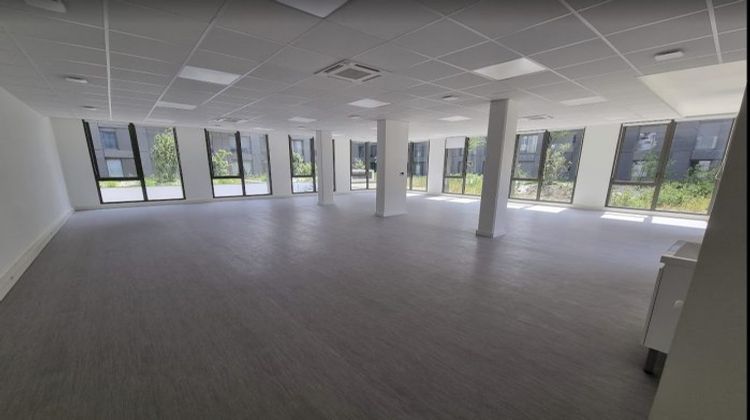 Ma-Cabane - Location Local commercial Caen, 2570 m²