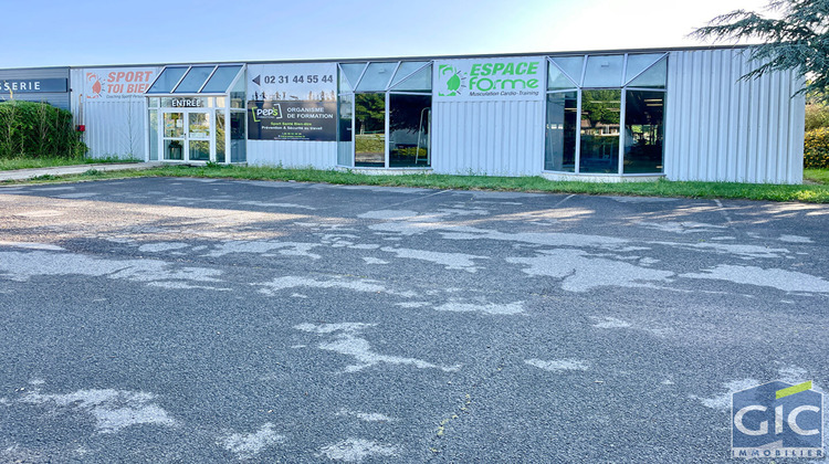 Ma-Cabane - Location Local commercial CAEN, 670 m²