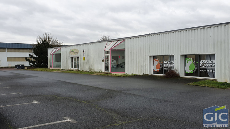 Ma-Cabane - Location Local commercial CAEN, 670 m²