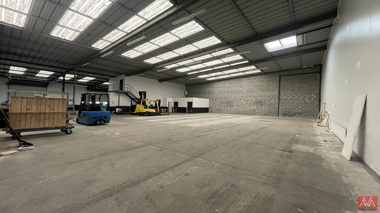 Ma-Cabane - Location Local commercial CAEN, 890 m²