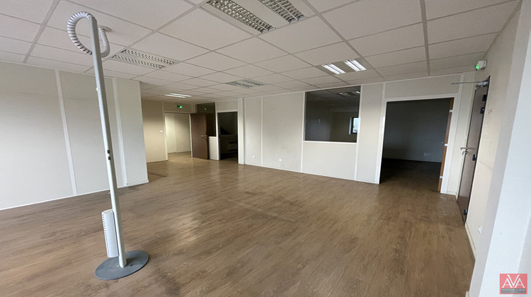 Ma-Cabane - Location Local commercial CAEN, 890 m²