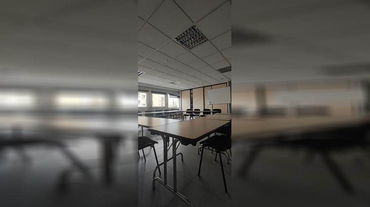 Ma-Cabane - Location Local commercial CAEN, 250 m²