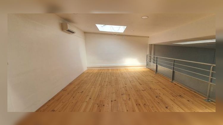 Ma-Cabane - Location Local commercial Caissargues, 68 m²