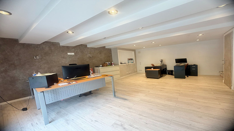 Ma-Cabane - Location Local commercial CALLIAN, 35 m²