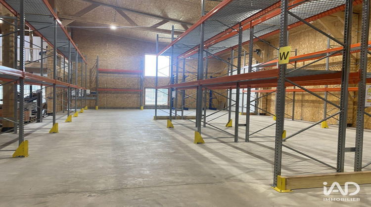 Ma-Cabane - Location Local commercial Calmont, 270 m²