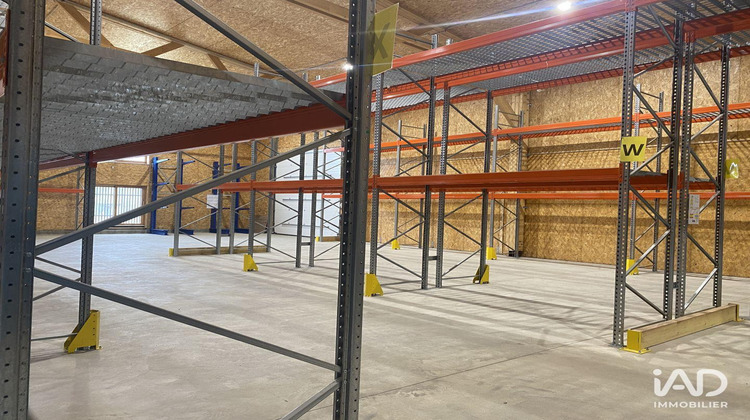 Ma-Cabane - Location Local commercial Calmont, 270 m²