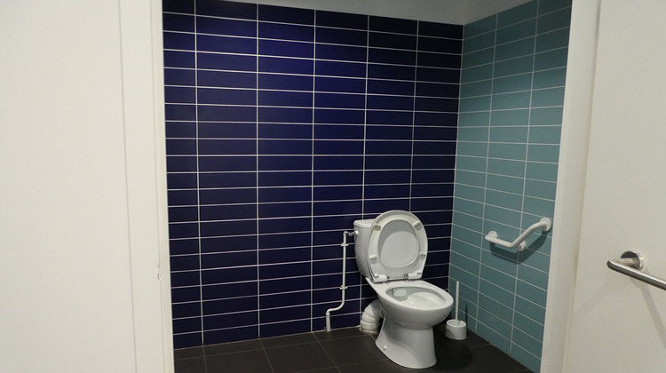 Ma-Cabane - Location Local commercial CAMBLAIN-CHATELAIN, 197 m²