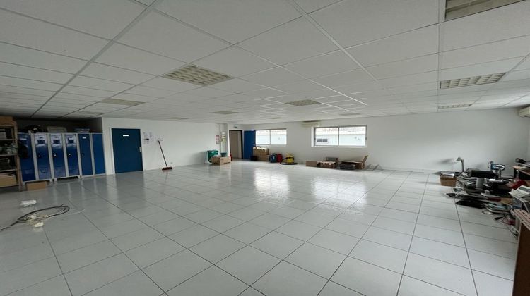 Ma-Cabane - Location Local commercial CANEJAN, 96 m²