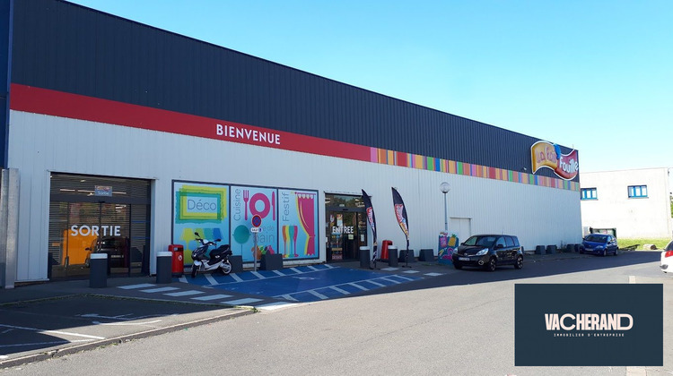 Ma-Cabane - Location Local commercial Capinghem, 1500 m²