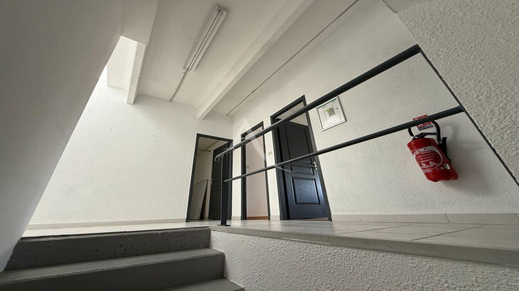 Ma-Cabane - Location Local commercial CARCASSONNE, 150 m²