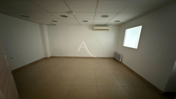 Ma-Cabane - Location Local commercial CARCASSONNE, 52 m²