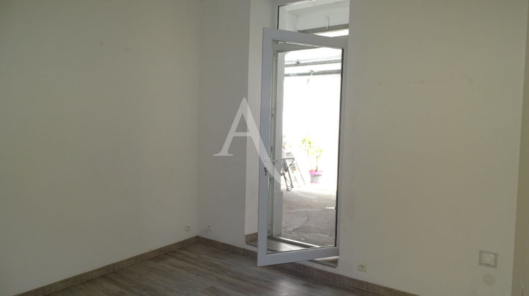 Ma-Cabane - Location Local commercial CARCASSONNE, 74 m²