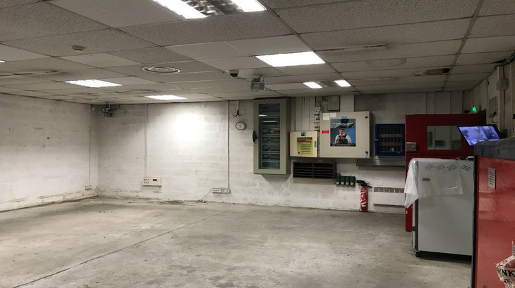 Ma-Cabane - Location Local commercial CARCASSONNE, 265 m²