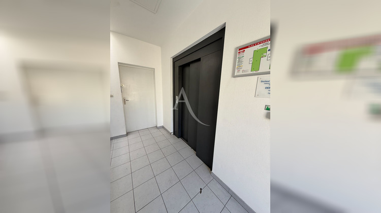 Ma-Cabane - Location Local commercial CARCASSONNE, 87 m²