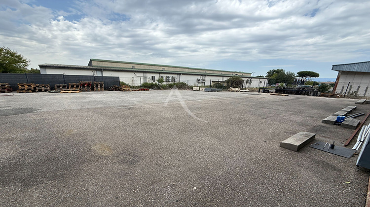 Ma-Cabane - Location Local commercial CARCASSONNE, 500 m²