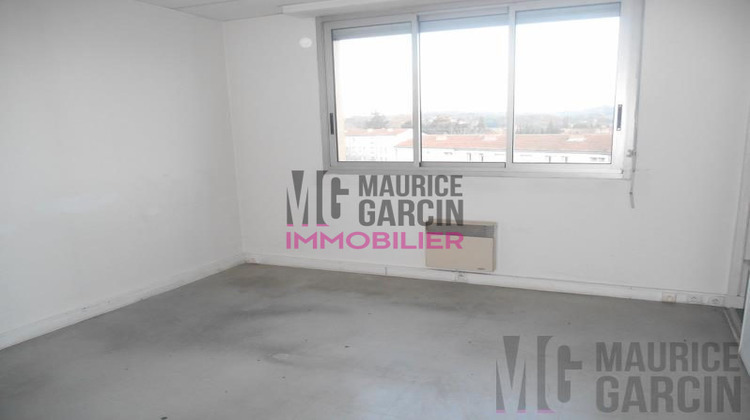 Ma-Cabane - Location Local commercial Carpentras, 212 m²