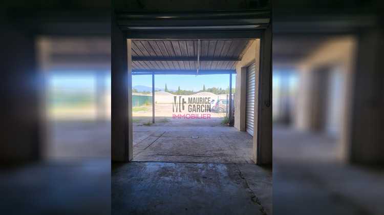Ma-Cabane - Location Local commercial Carpentras, 79 m²