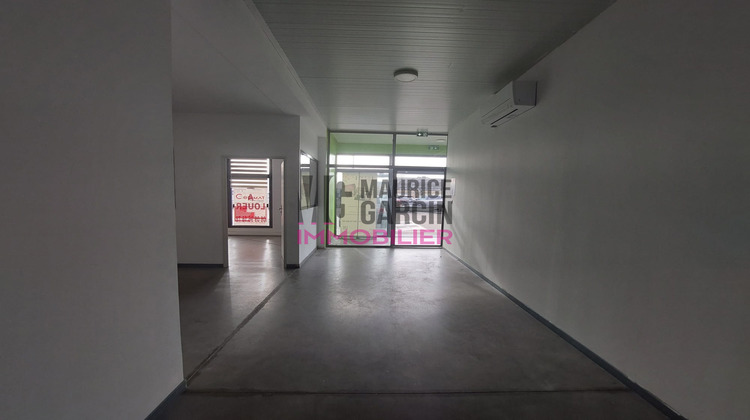 Ma-Cabane - Location Local commercial Carpentras, 150 m²