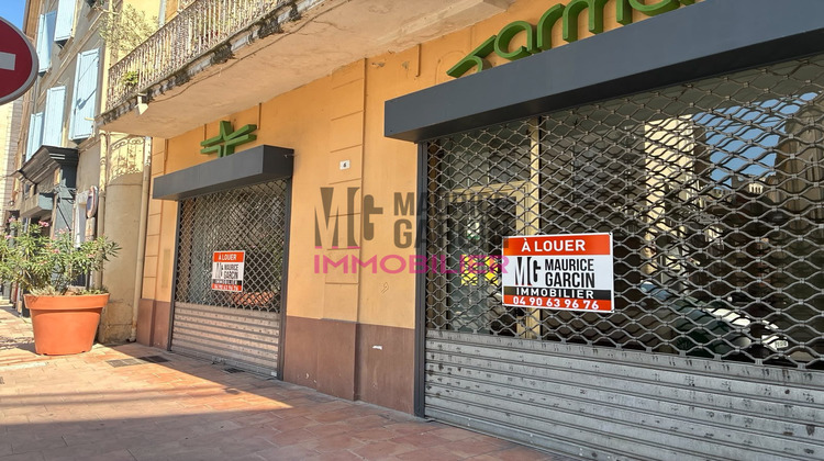 Ma-Cabane - Location Local commercial Carpentras, 155 m²
