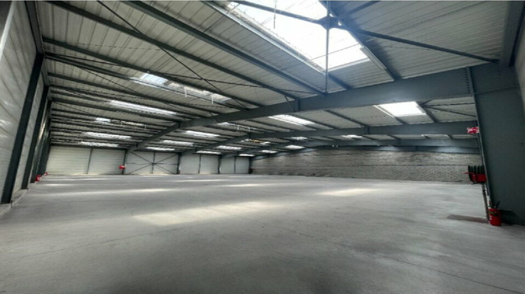 Ma-Cabane - Location Local commercial Carpiquet, 1300 m²