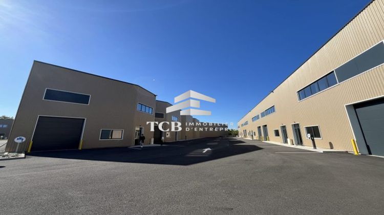 Ma-Cabane - Location Local commercial Carquefou, 9766 m²