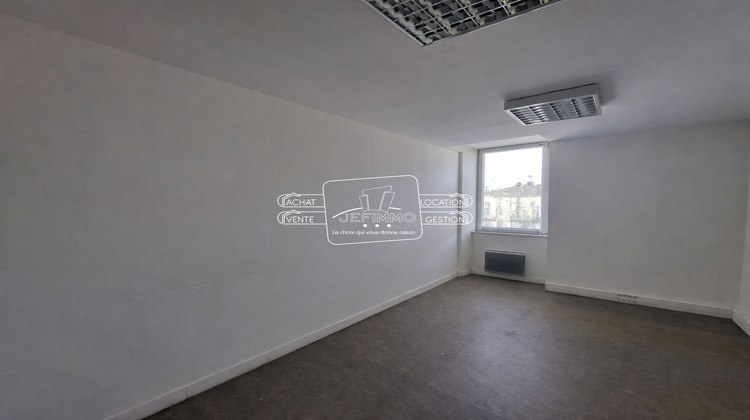 Ma-Cabane - Location Local commercial CARQUEFOU, 93 m²