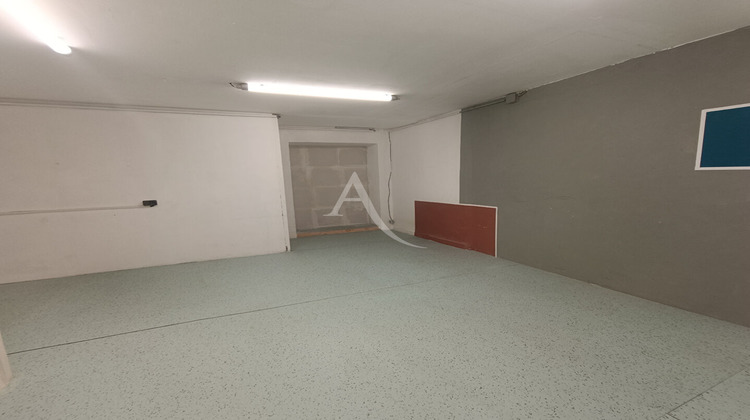 Ma-Cabane - Location Local commercial CARQUEIRANNE, 30 m²