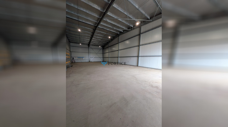 Ma-Cabane - Location Local commercial Carvin, 300 m²