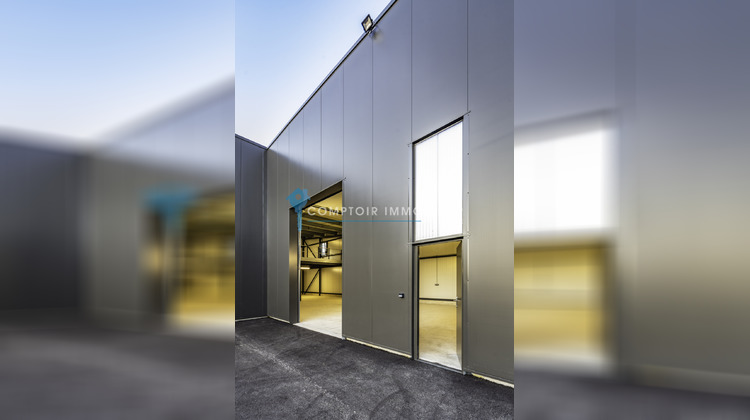 Ma-Cabane - Location Local commercial Castanet-Tolosan, 260 m²