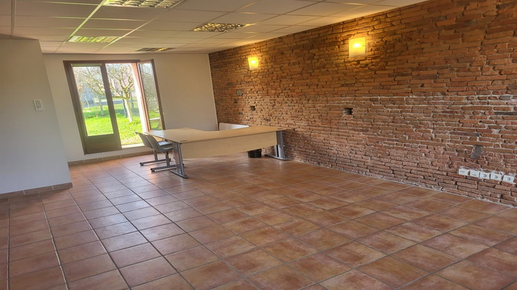 Ma-Cabane - Location Local commercial CASTANET-TOLOSAN, 97 m²