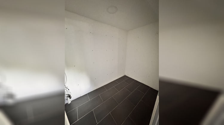 Ma-Cabane - Location Local commercial Castelginest, 65 m²