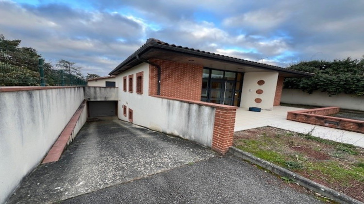 Ma-Cabane - Location Local commercial Castelmaurou, 300 m²