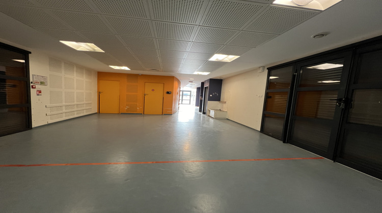 Ma-Cabane - Location Local commercial Castelmaurou, 300 m²