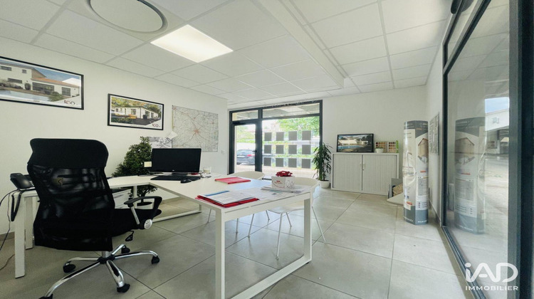 Ma-Cabane - Location Local commercial Castelnau-d'Estrétefonds, 93 m²