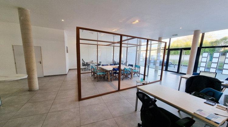 Ma-Cabane - Location Local commercial Castelnau-le-Lez, 82 m²