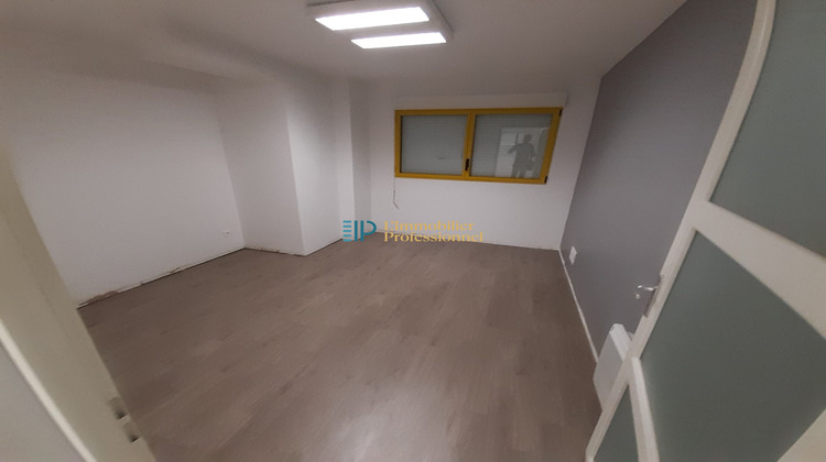 Ma-Cabane - Location Local commercial Caudan, 301 m²