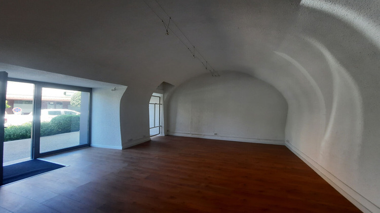 Ma-Cabane - Location Local commercial CAUSSADE, 61 m²