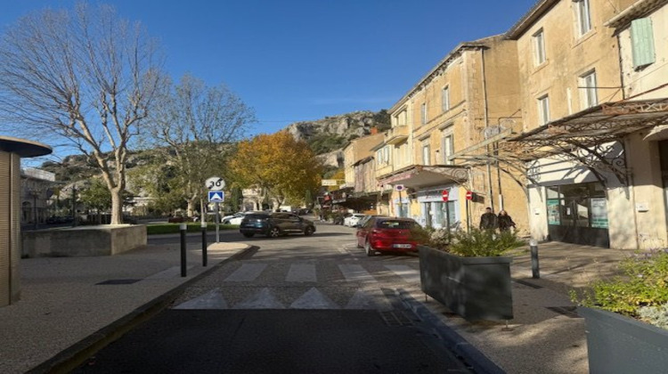 Ma-Cabane - Location Local commercial CAVAILLON, 73 m²