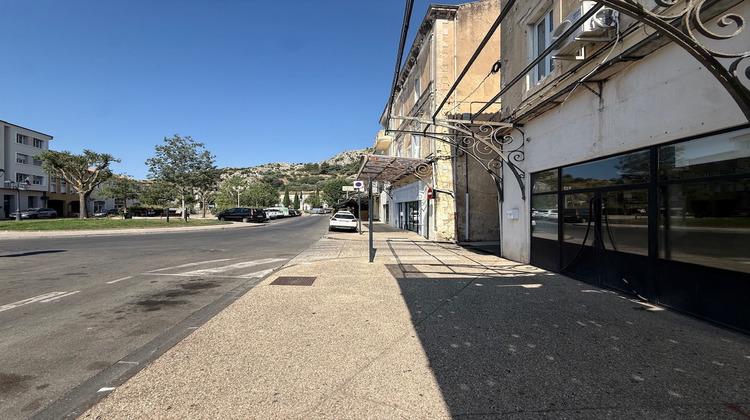 Ma-Cabane - Location Local commercial CAVAILLON, 73 m²