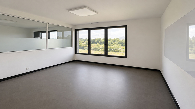 Ma-Cabane - Location Local commercial CAVIGNAC, 204 m²