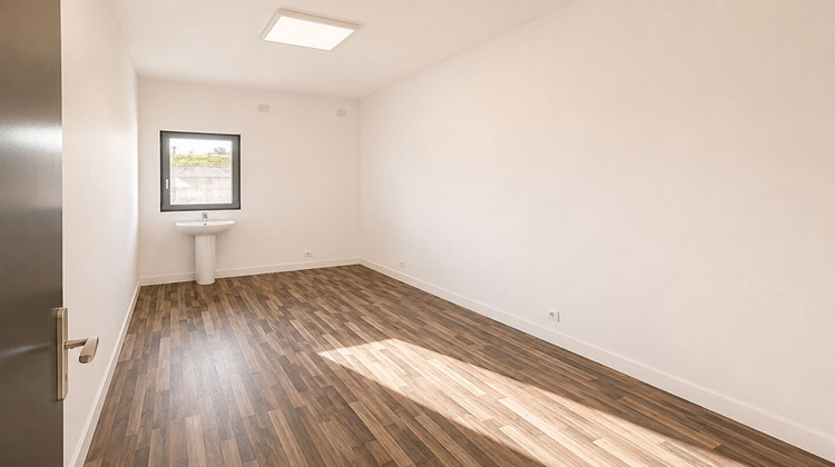 Ma-Cabane - Location Local commercial CAVIGNAC, 14 m²