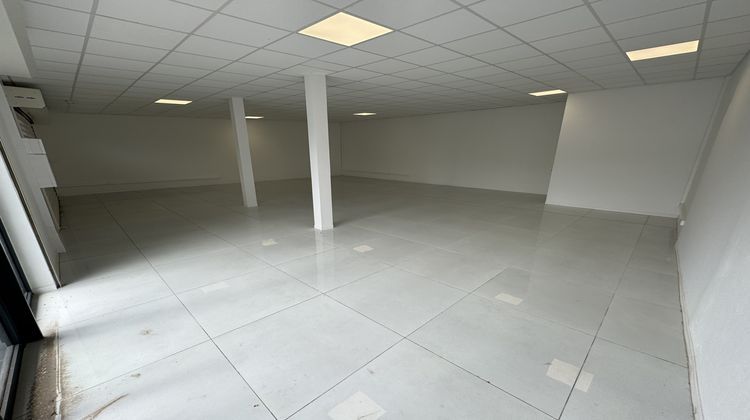 Ma-Cabane - Location Local commercial Cayenne, 115 m²