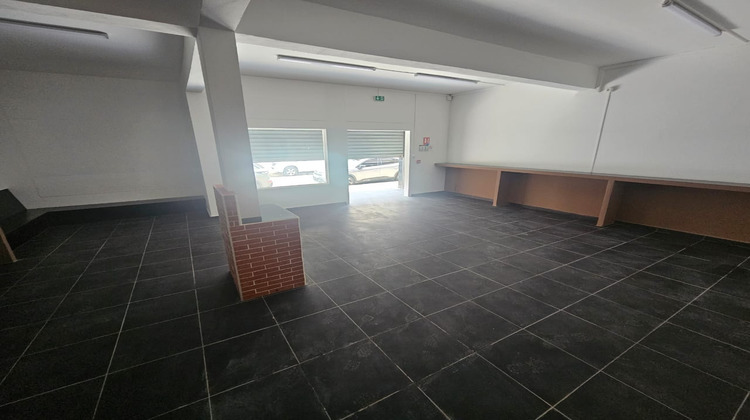 Ma-Cabane - Location Local commercial Cayenne, 110 m²